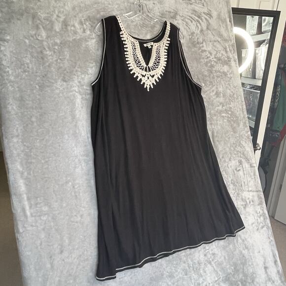 Max Studio Shift Dress Womens 2X Embroidered Sleeveless Black Floral Boho Plus - Picture 2 of 10